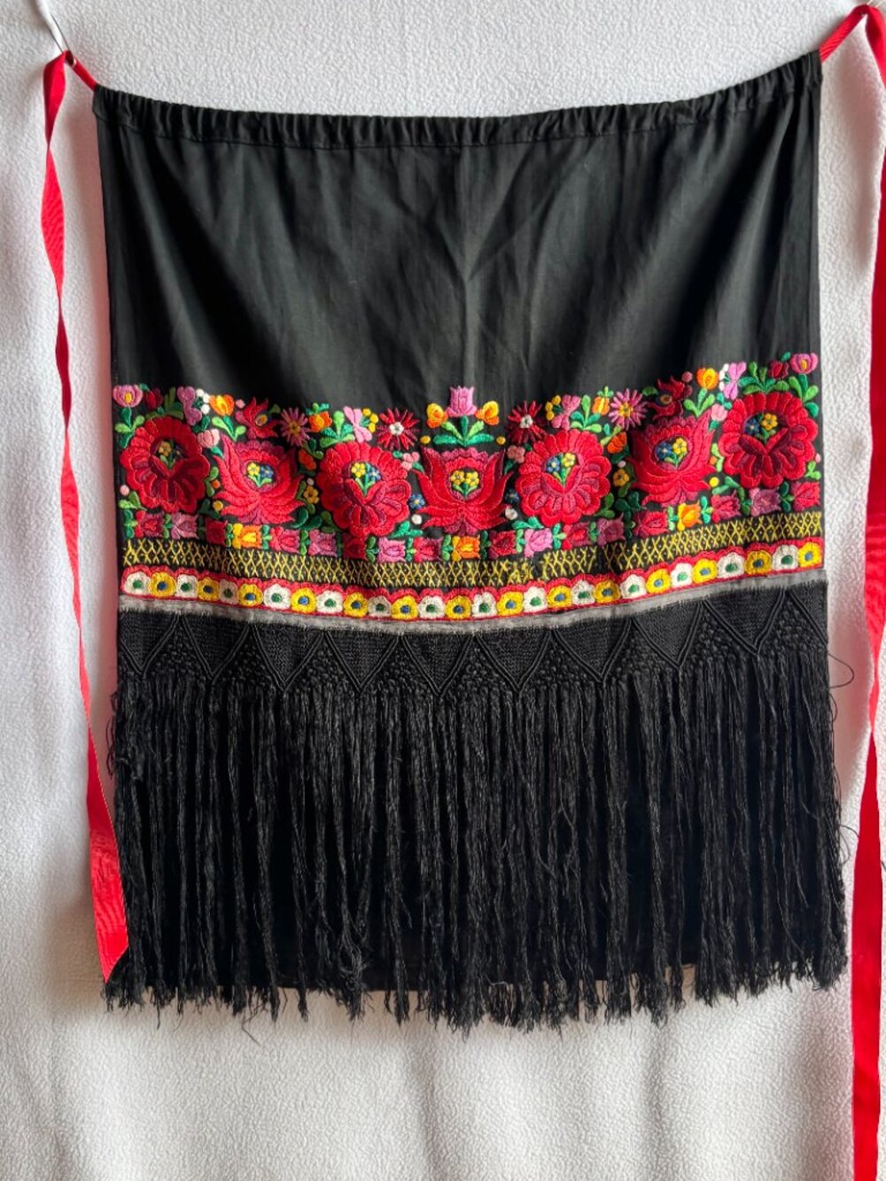 Vintage Hungarian Matyo Embroidered Fringed Folk Apron Unisex - Picture 5 of 16
